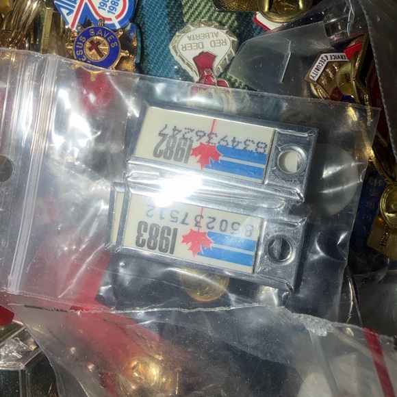 Assorted Electronics Accessories - Picture 3 of 3